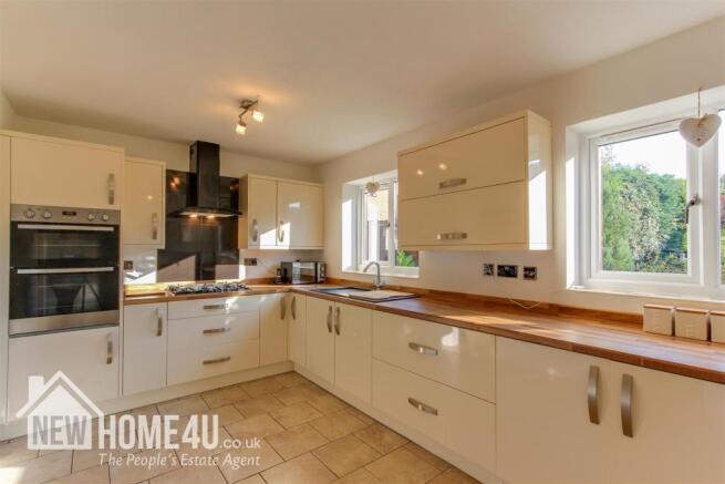 KITCHEN: