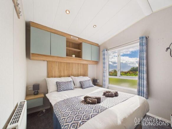 2 bed Park Home for sale Image 8