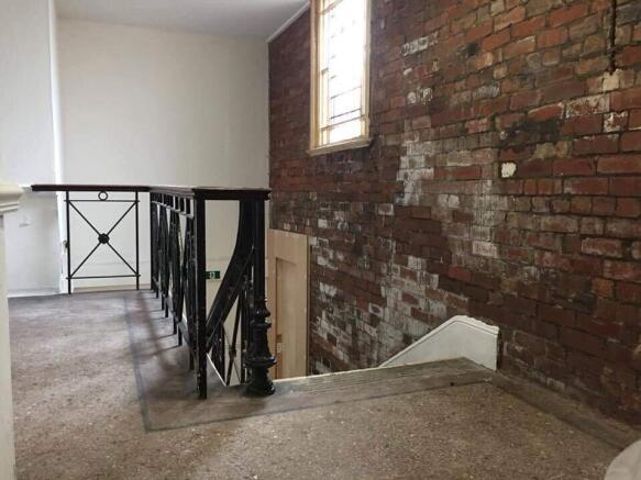 1 bed House Share to rent Image 7