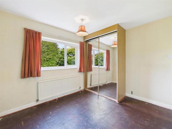 3 bed Detached Bungalow for sale Image 11