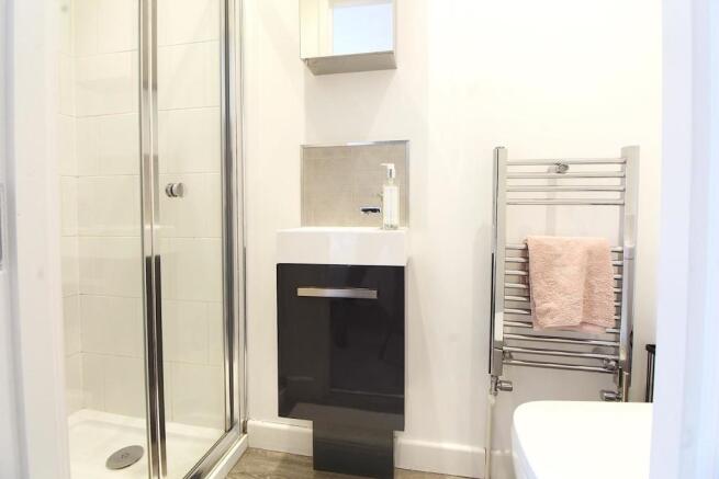 En-suite.JPG