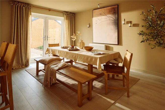 5 bed Detached for sale Image 4