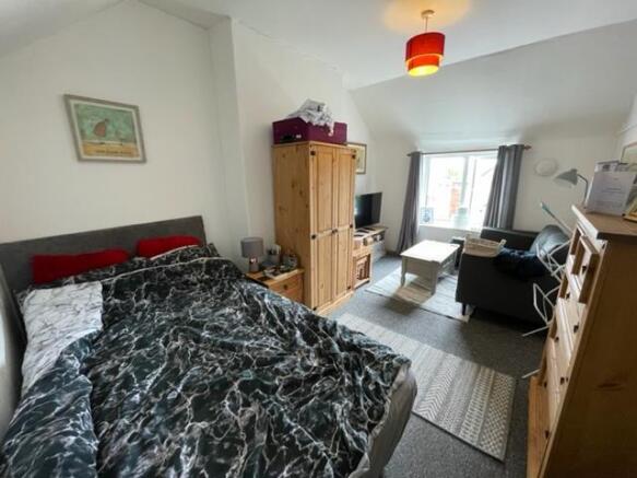 146 high street new livng room pic.jpg