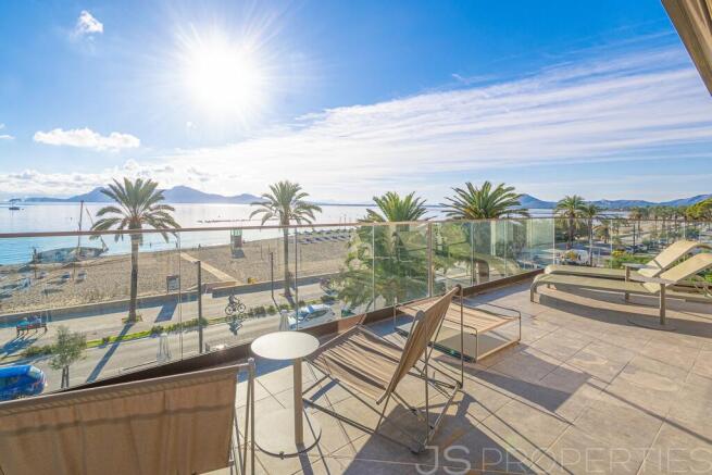 Luxury first line penthouse apartment