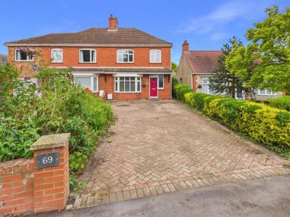 69 High Street, Tattershall