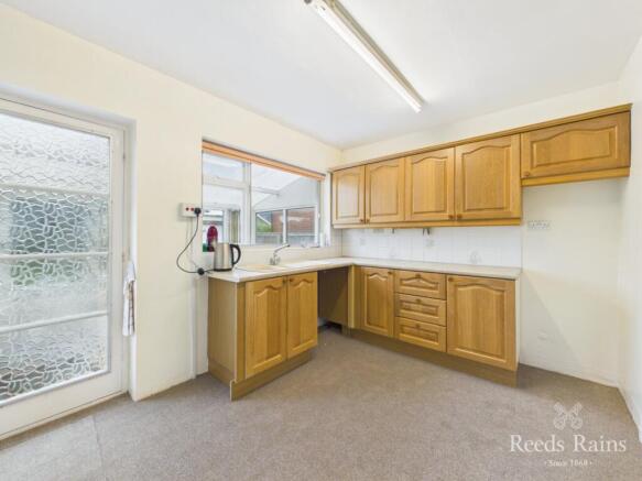 2 bed Bungalow for sale Image 7