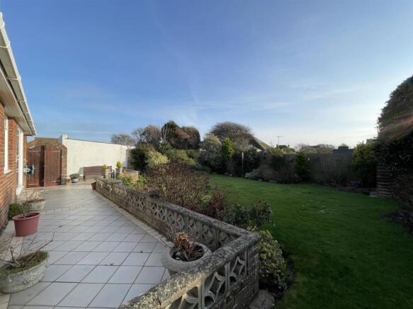SOUTH ASPECT REAR GARDEN