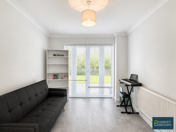 4 bed Detached for sale Image 6