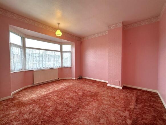 Master Bedroom 981
