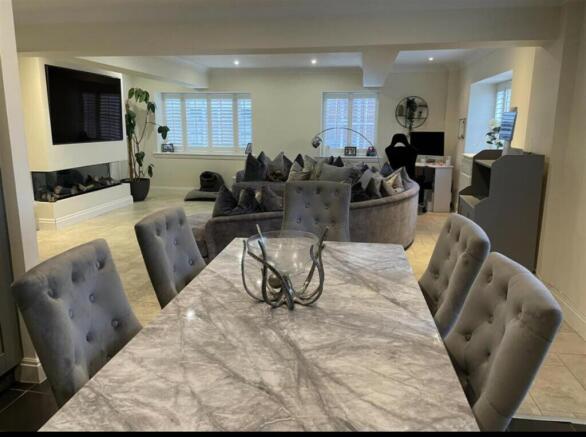 Open Plan Living / Dining Kitchen