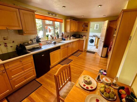 Kitchen/Breakfast Room