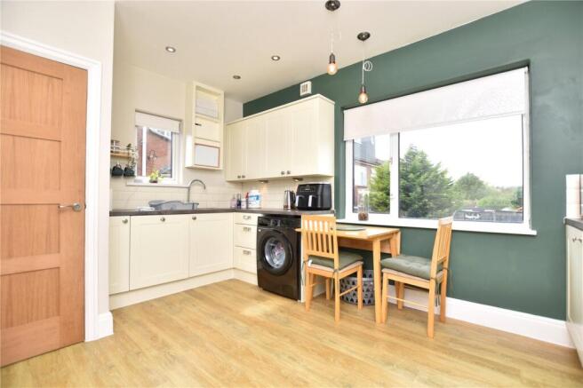 2 bed Semi-Detached for sale Image 4