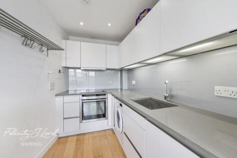 Caroline Street, London E1