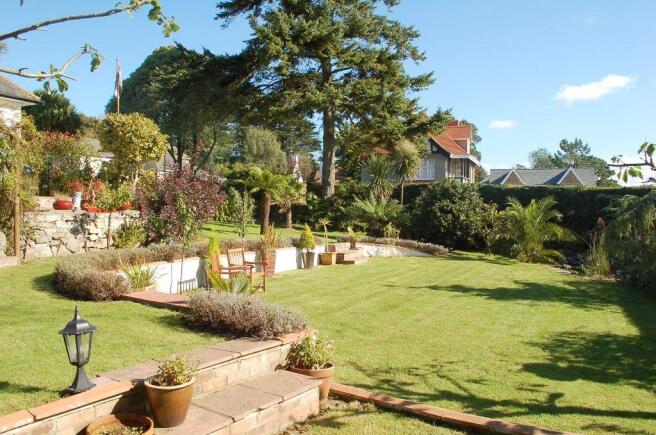 Side garden