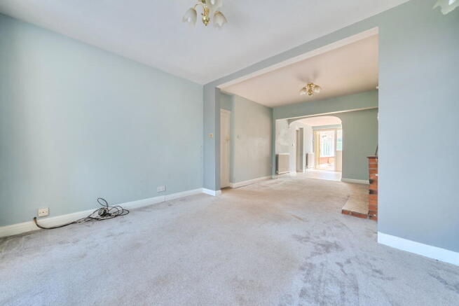5 bed Detached Bungalow for sale Image 7