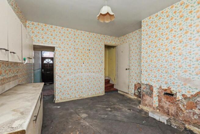 2 bed Terraced for sale Image 5