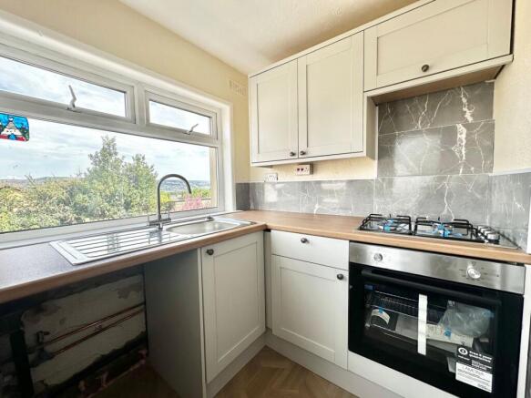 2 bed Town House to rent Image 6