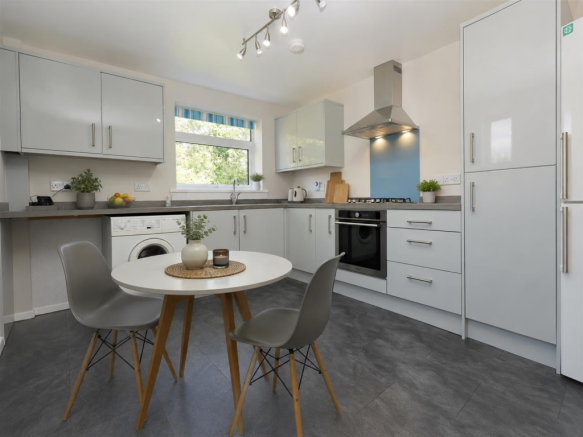 3 bed End of Terrace for sale Image 4