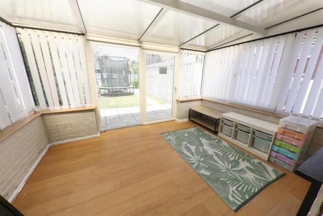 3 bed Semi-Detached for sale Image 9