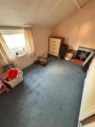 2 bed Semi-Detached for sale Image 11