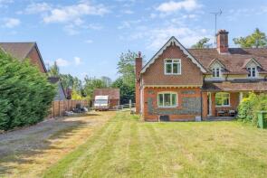 Ashlyns Farm Cottage, Chesham Road, Berkhamsted HP4 2ST