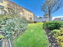 41, Cwrt Sant Tudno, Clarence Road, Craig Y Don, Llandudno LL30 1BZ