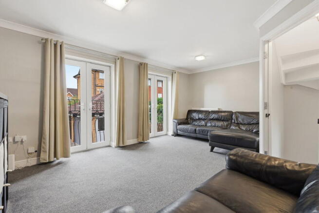 4 bed Town House for sale Image 10