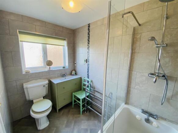 Ensuite