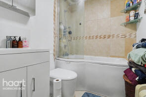 6, Holdbrook Way, Romford RM3 0JD