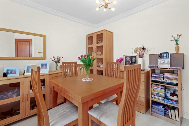 dining area #2.jpg