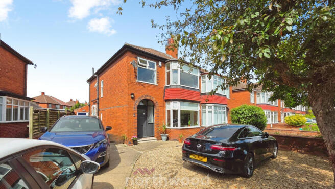 3 bed Semi-Detached for sale Image 4