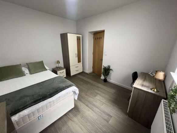 2 bed Flat to rent Image 6