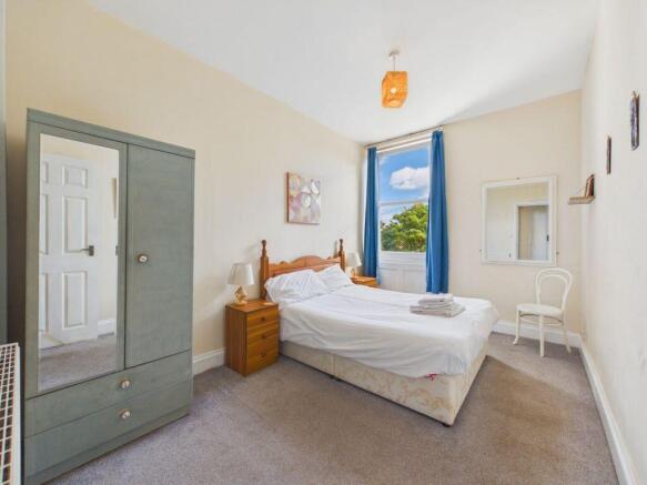 2 bed Flat for sale Image 9