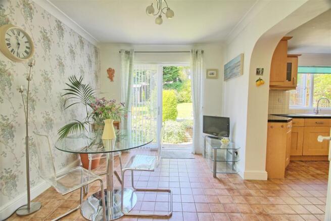 BREAKFAST ROOM