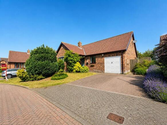 3 bed Detached for sale in scarborough