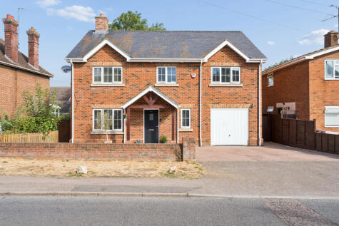 Sharpenhoe Road, Barton Le Clay, Bedfordshire, MK45 4SD