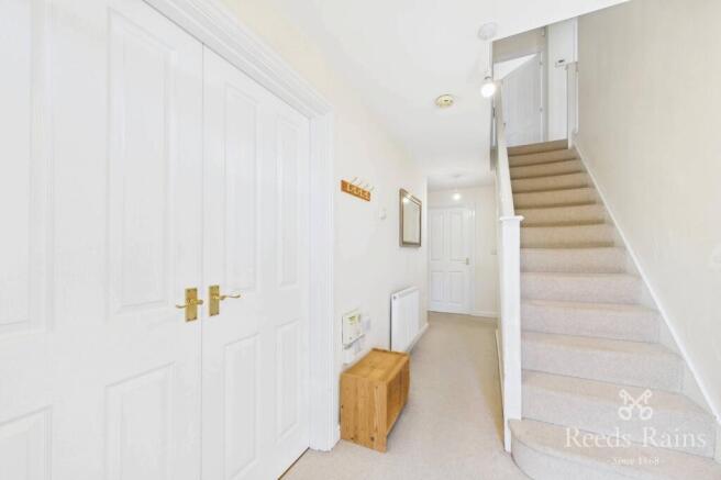 5 bed Detached for sale Image 10