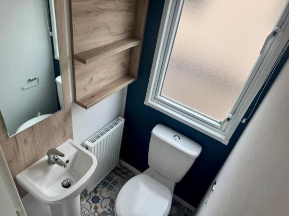 2 bed Caravan for sale Image 8