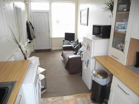Lounge/Kitchen