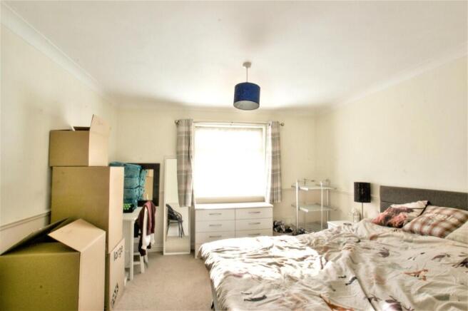 Mellor Close, Walton-On-Thames, Surrey, KT12 photo 4