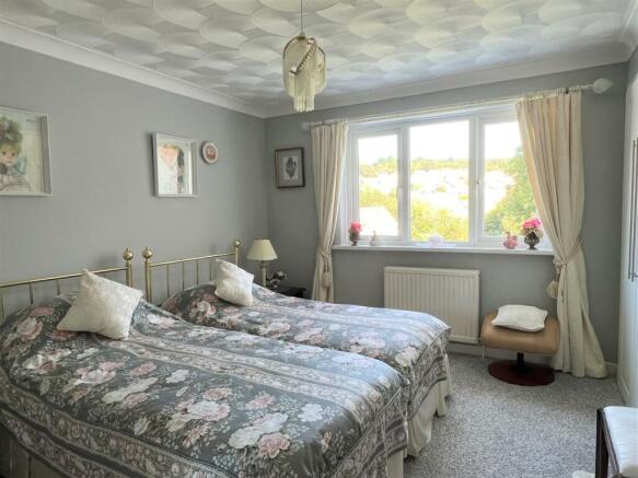 Bedroom: