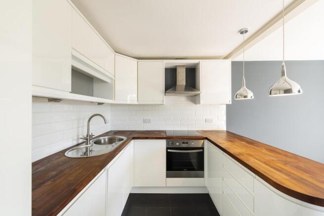 Kitchen ()