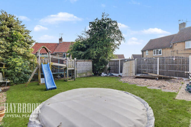 3 bed Semi-Detached for sale Image 10