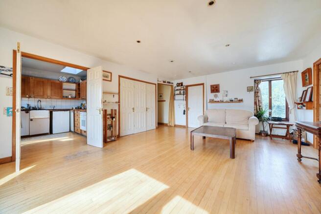 Sitting/Dining Room
