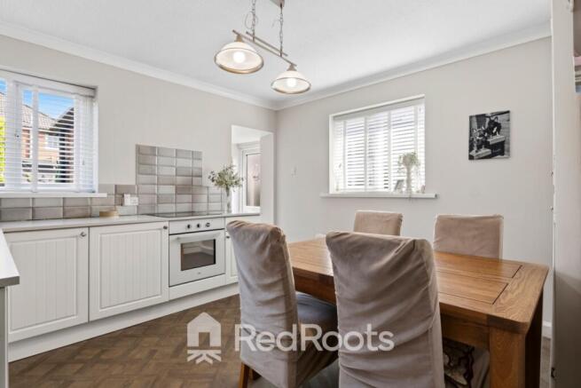 2 bed Detached for sale Image 6