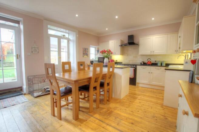 Kitchen Diner 
