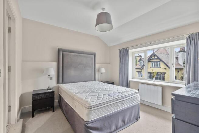 1 bed Apartment for sale Image 8