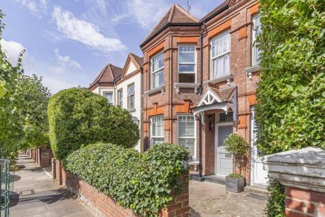 Butler Avenue, West Harrow Village