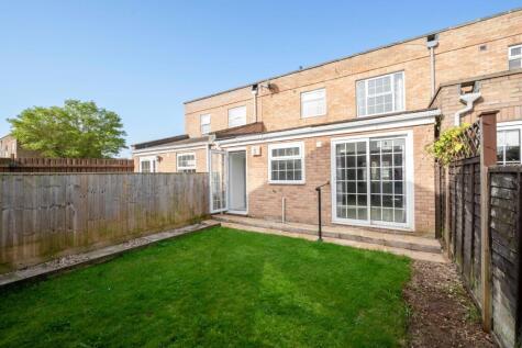 Fosseway Avenue, Moreton-In-Marsh, GL56