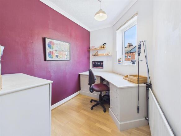 3 bed Terraced for sale Image 9